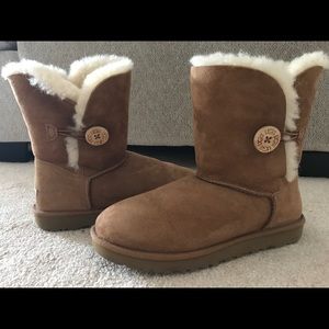 Barely Worn Ugg Boots